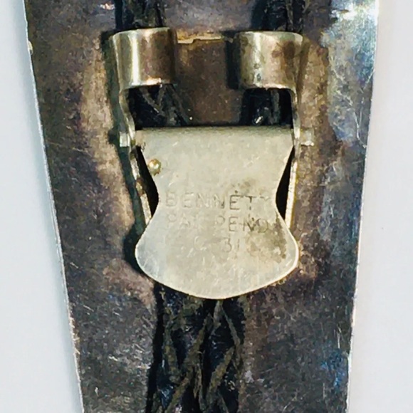 Vintage Sterling Navajo Bennett Road Runner Bolo Tie Turquoise & Red Coral Chip - Picture 7 of 11